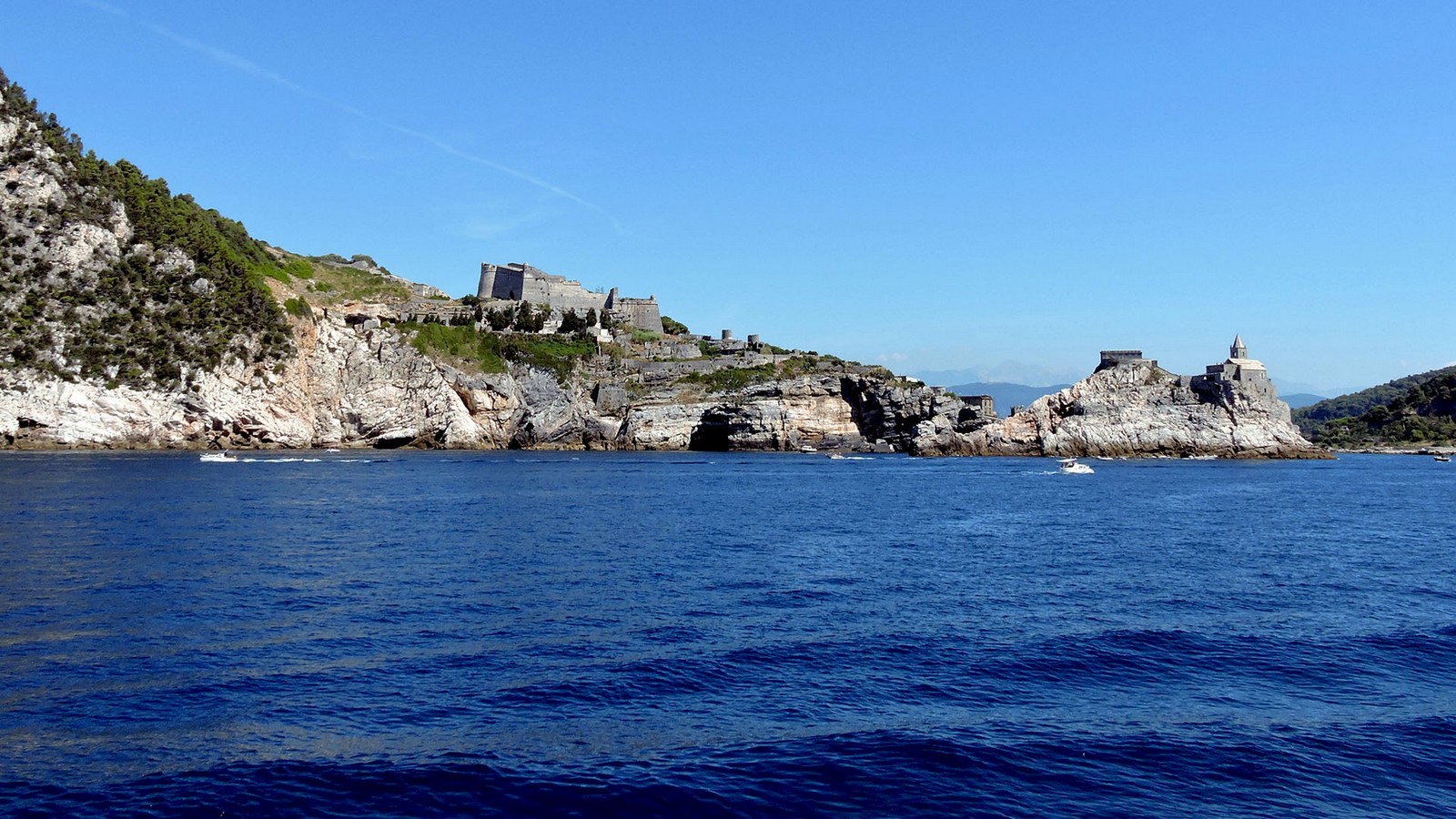 Portovenere Chiesa di San Pietro e Castello Doria